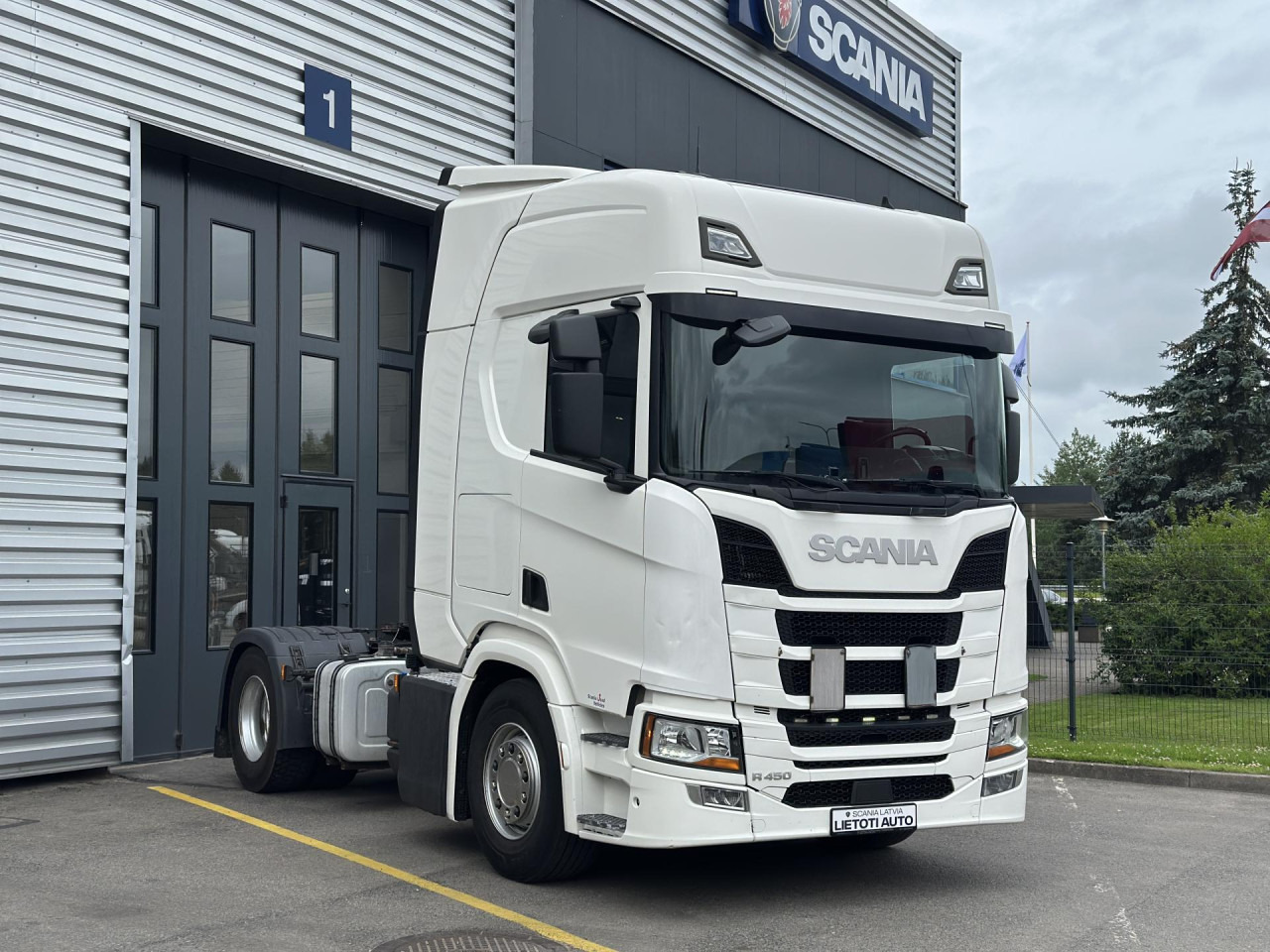 SCANIA R 450 A4x2NA - Влекач: снимка 1 SCANIA R 450 A4x2NA - Влекач: снимка 1
