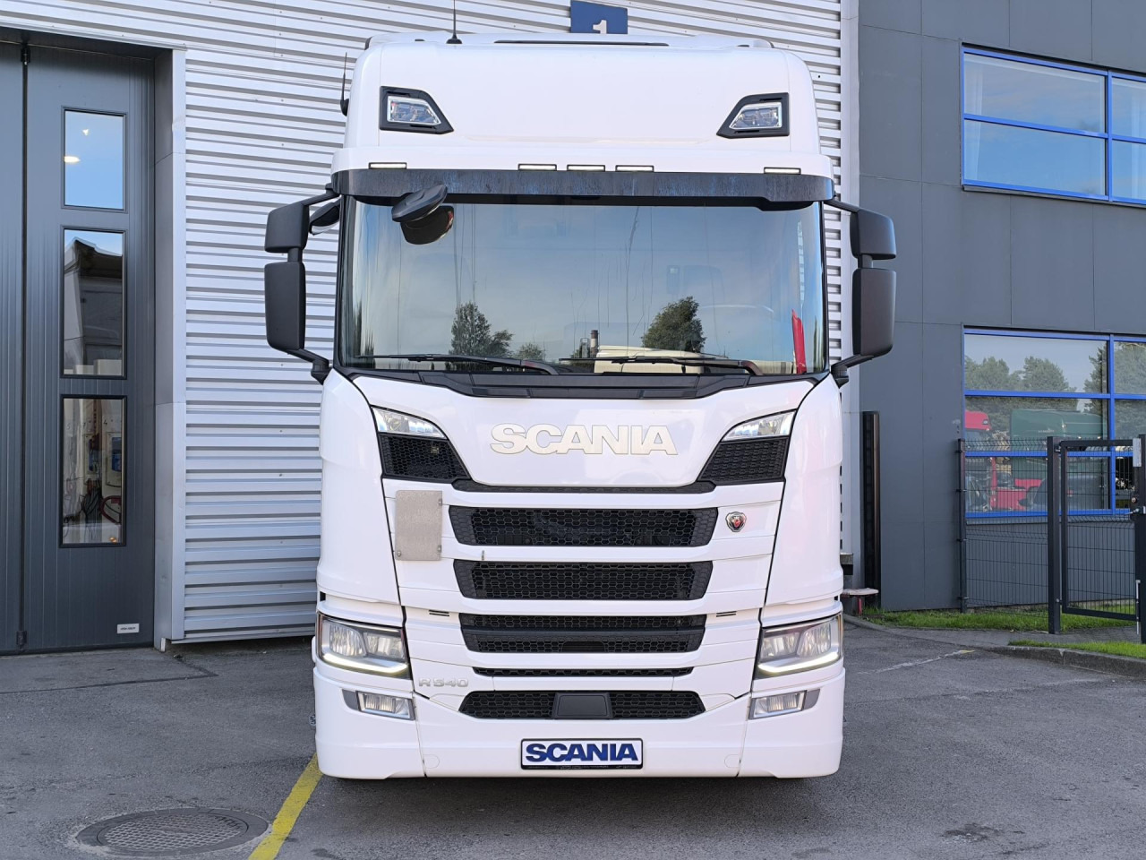 SCANIA R 540 A6x2NB - Влекач: снимка 3 SCANIA R 540 A6x2NB - Влекач: снимка 3