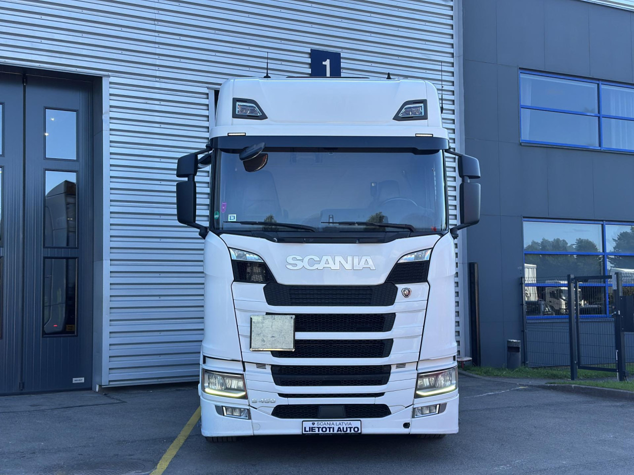 SCANIA S 450 A4x2EB - Влекач: снимка 3 SCANIA S 450 A4x2EB - Влекач: снимка 3