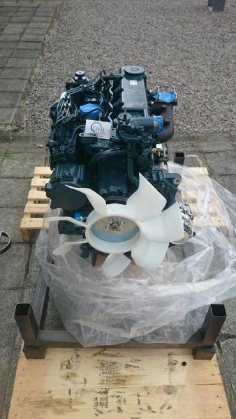 Kubota V3300 - Двигател за Строителна техника: снимка 2 Kubota V3300 - Двигател за Строителна техника: снимка 2