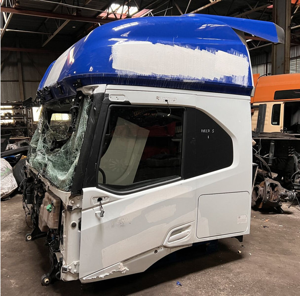 Iveco 2022 - Врата и части: снимка 1 Iveco 2022 - Врата и части: снимка 1