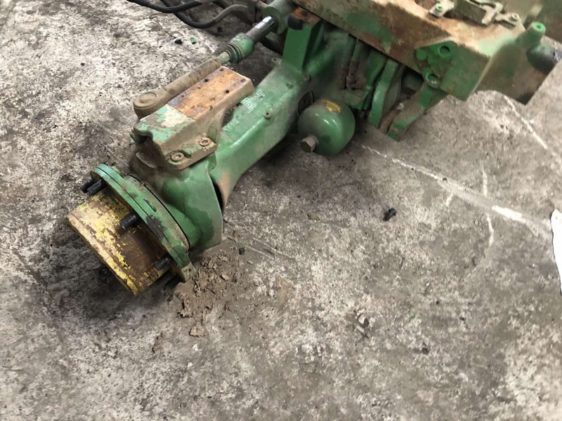 John Deere - Полуоска: снимка 2 John Deere - Полуоска: снимка 2
