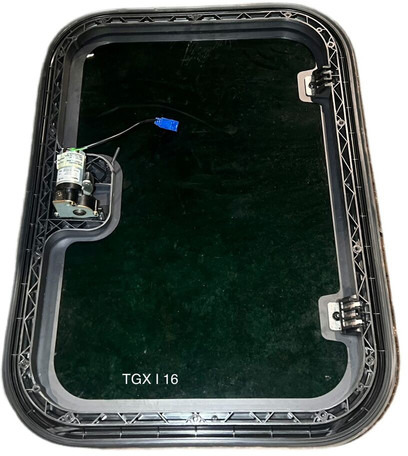 MAN TGS TGX TG3 - Слънцезащитна козирка: снимка 2 MAN TGS TGX TG3 - Слънцезащитна козирка: снимка 2