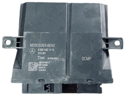 Mercedes-Benz - Блок за управление: снимка 1 Mercedes-Benz - Блок за управление: снимка 1