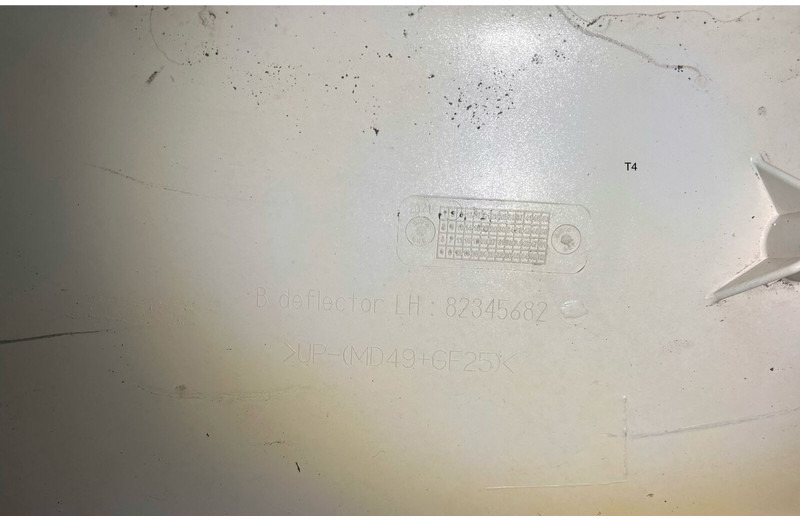 Renault - Аеродинамика/ Спойлер: снимка 3 Renault - Аеродинамика/ Спойлер: снимка 3