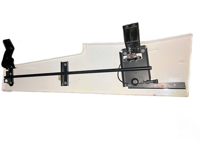 Renault - Аеродинамика/ Спойлер: снимка 3 Renault - Аеродинамика/ Спойлер: снимка 3