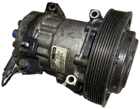 Renault - Компресор климатик: снимка 2 Renault - Компресор климатик: снимка 2