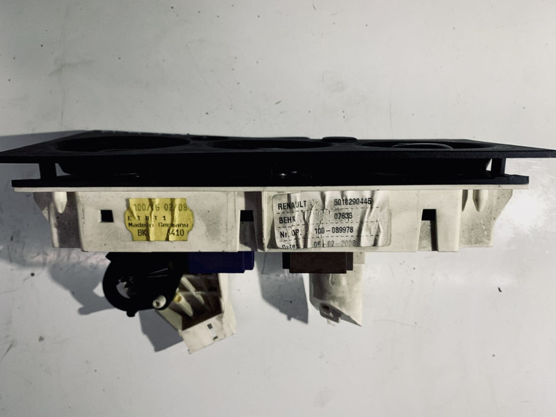 Renault MAGNUM - Табло: снимка 3 Renault MAGNUM - Табло: снимка 3