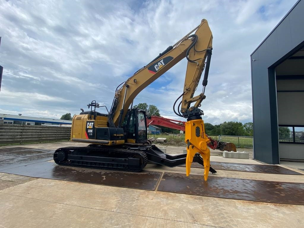 CAT 320 EL LR CAR DISMANTLER - Багер за разрушаване: снимка 3 CAT 320 EL LR CAR DISMANTLER - Багер за разрушаване: снимка 3