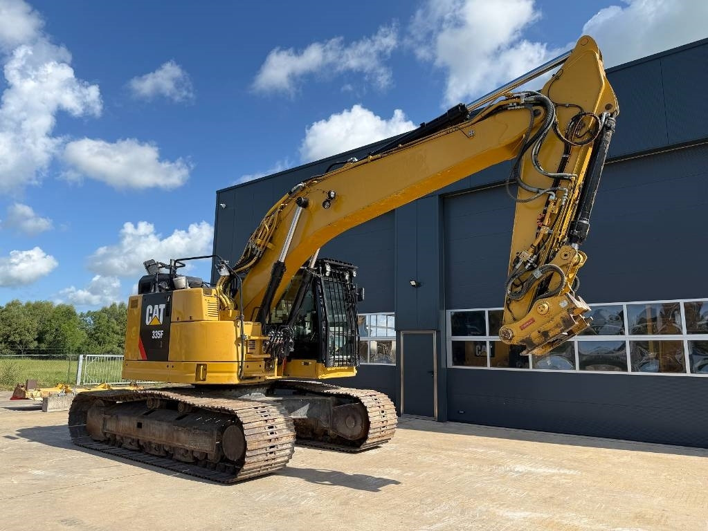 CAT 335 F L CR - Верижен багер: снимка 2 CAT 335 F L CR - Верижен багер: снимка 2