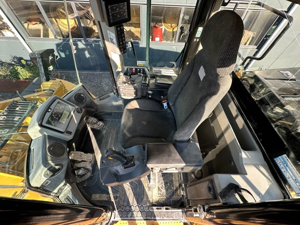 CAT 966 M - Колесен товарач: снимка 2 CAT 966 M - Колесен товарач: снимка 2