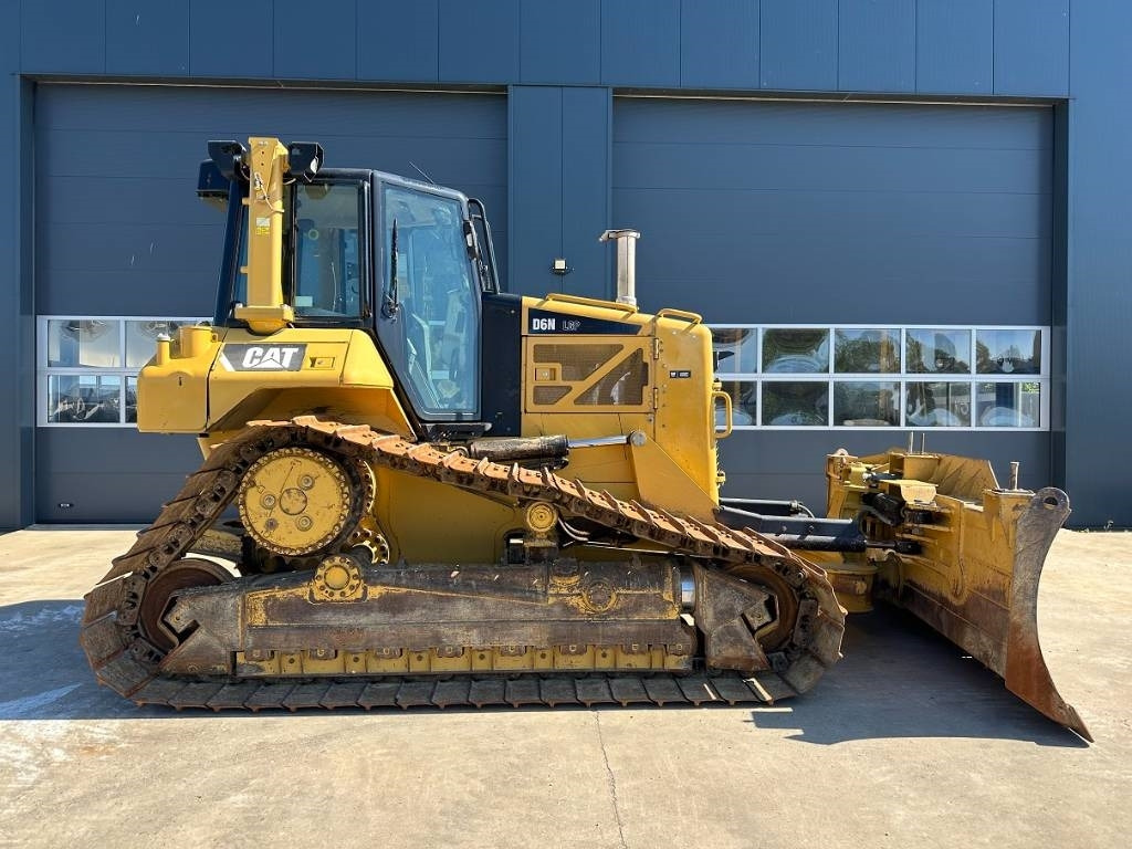 CAT D 6 N LGP - Булдозер: снимка 1 CAT D 6 N LGP - Булдозер: снимка 1
