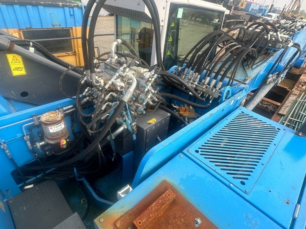 Багер за манипулиране на материали Fuchs SHL 850D ELECTRO: снимка 13