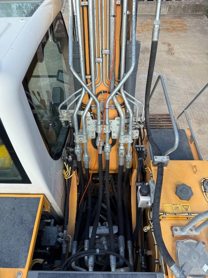 Liebherr R922 LC - Верижен багер: снимка 4 Liebherr R922 LC - Верижен багер: снимка 4