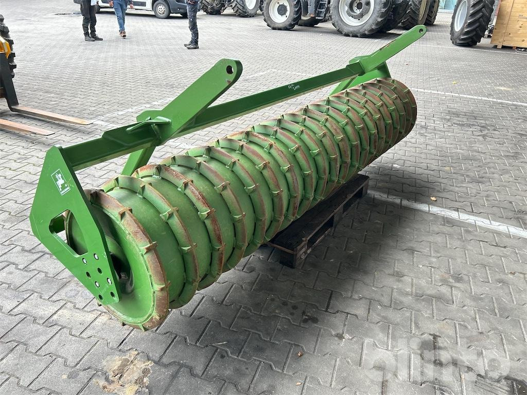 Amazone TRW 3000-600-150 - Селскостопански валяк: снимка 1 Amazone TRW 3000-600-150 - Селскостопански валяк: снимка 1