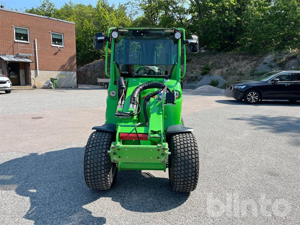 Avant 650i 4X4 med antislip - Мини челен товарач: снимка 2 Avant 650i 4X4 med antislip - Мини челен товарач: снимка 2