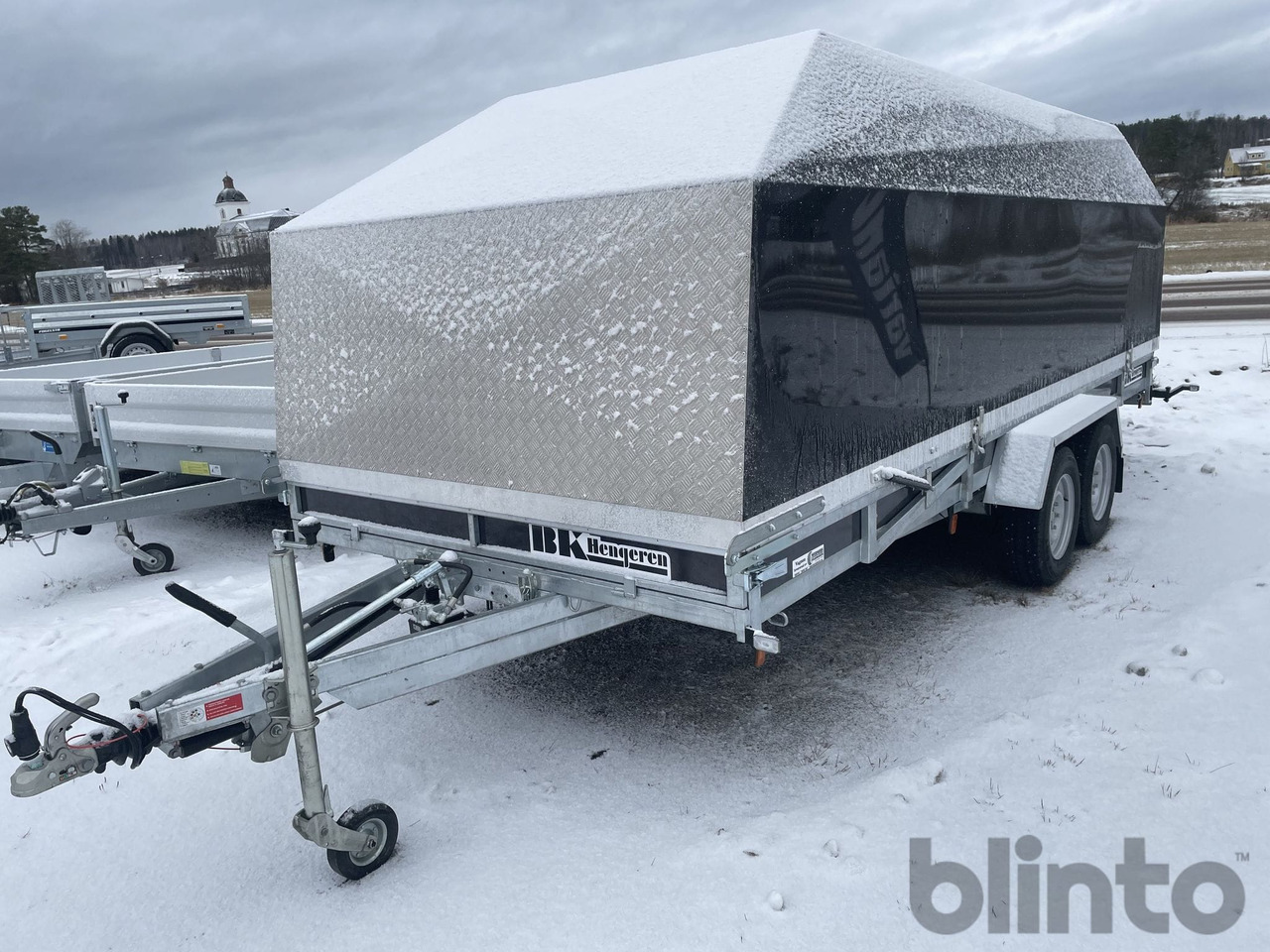 BK HENGEREN med hydraulisk tipp - Затворена каросерия ремарке: снимка 1 BK HENGEREN med hydraulisk tipp - Затворена каросерия ремарке: снимка 1