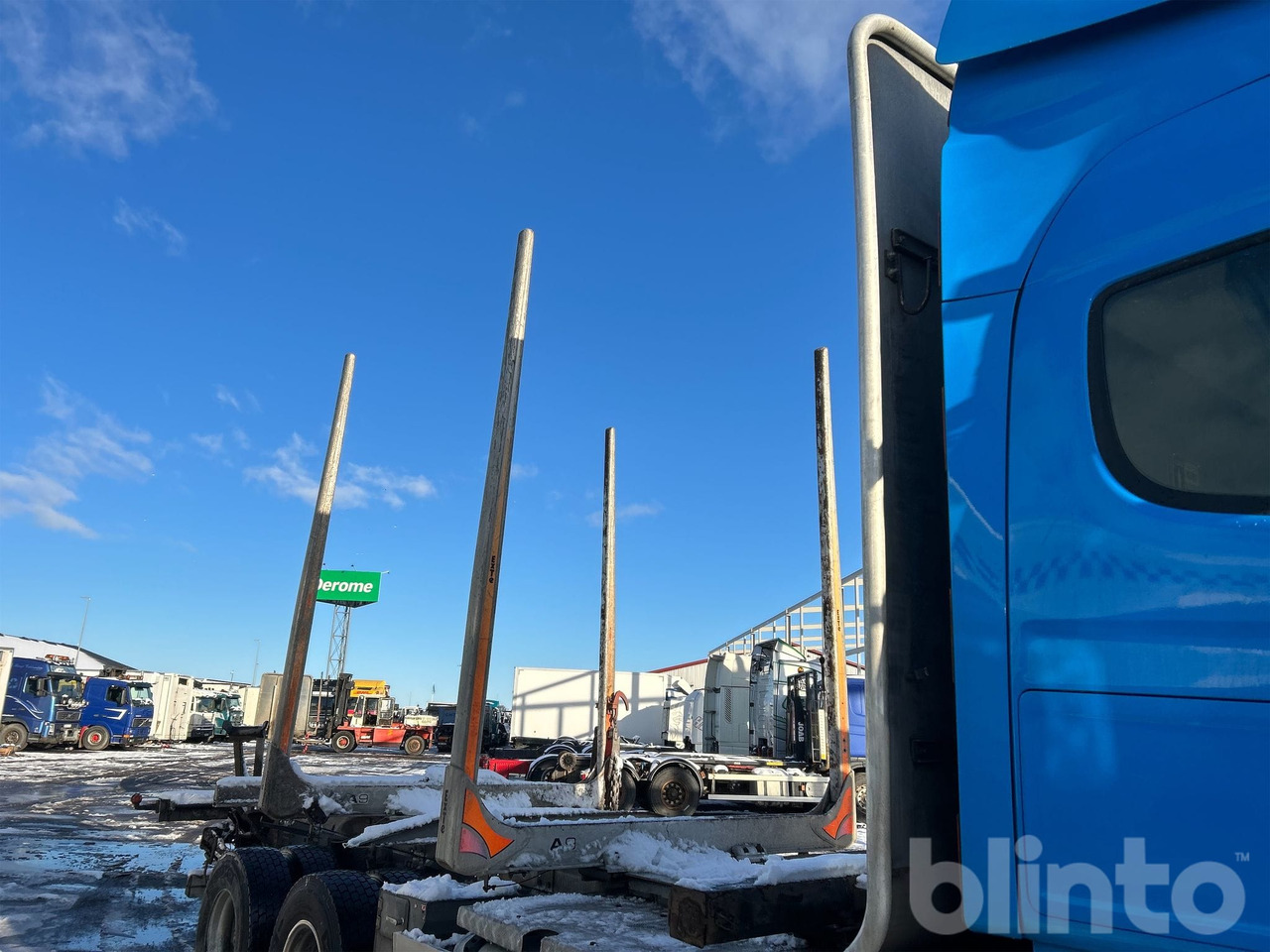 Exte - Бордова каросерия: снимка 2 Exte - Бордова каросерия: снимка 2