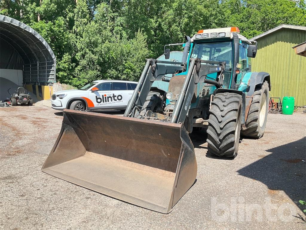 FENDT 714 VARIO - Трактор: снимка 1 FENDT 714 VARIO - Трактор: снимка 1