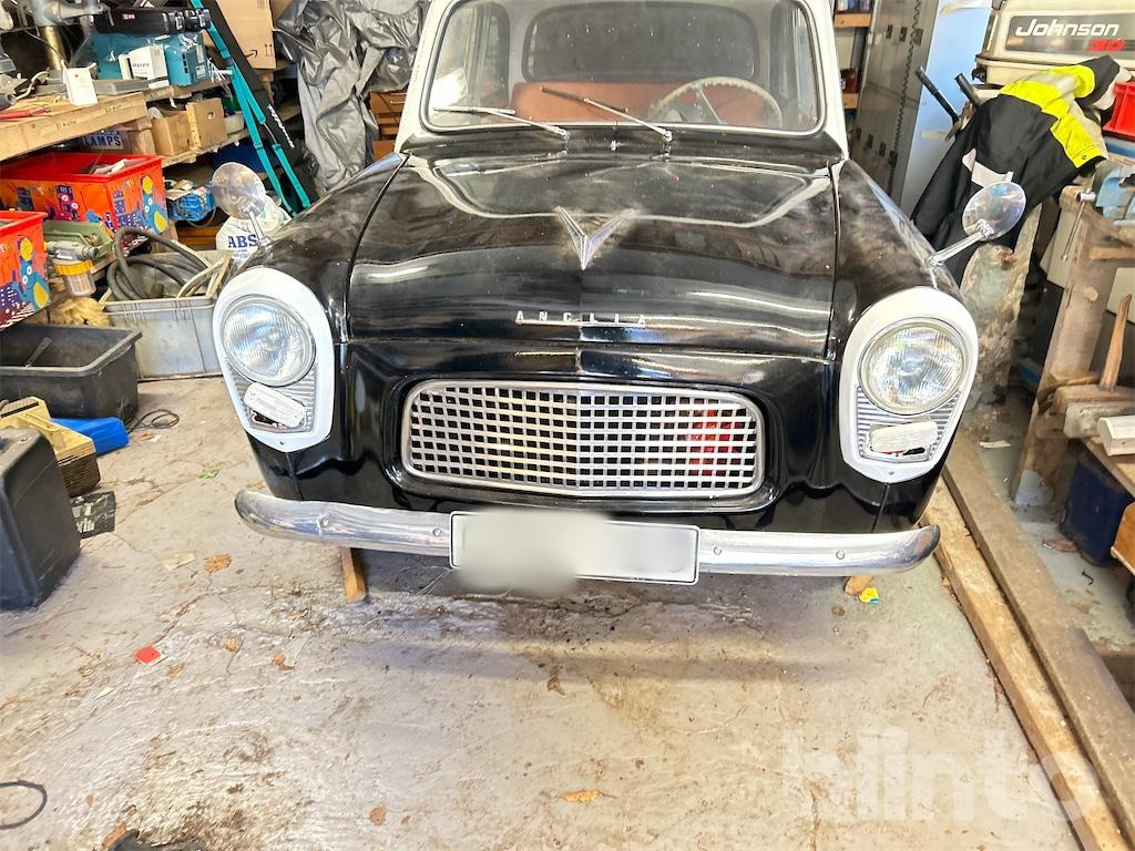 FORD 101 E ANGLIA - Лек автомобил: снимка 2 FORD 101 E ANGLIA - Лек автомобил: снимка 2