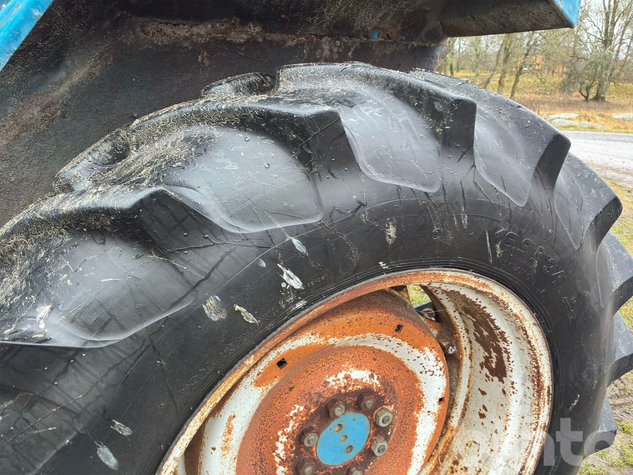 Трактор FORD 5000: снимка 23