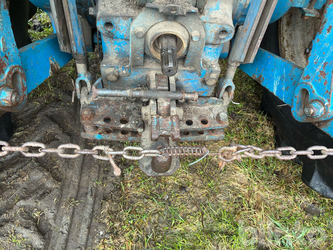 Трактор FORD 5000: снимка 15