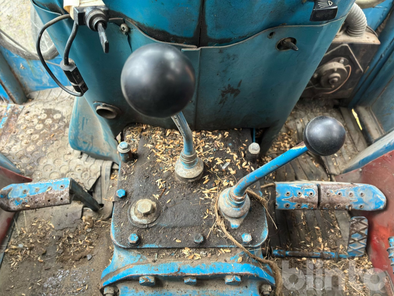 Трактор FORD 5000: снимка 19