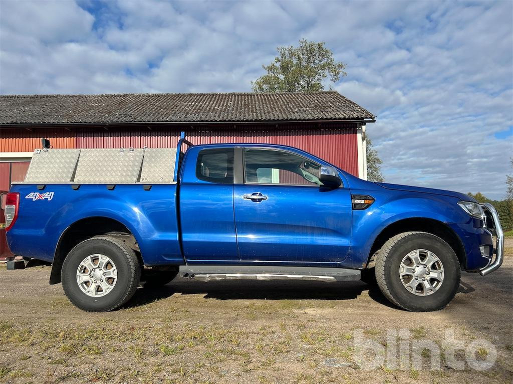 Ford Ranger SuperCab 2.2 TDCi 4x4 Manuell - Пикап: снимка 4 Ford Ranger SuperCab 2.2 TDCi 4x4 Manuell - Пикап: снимка 4