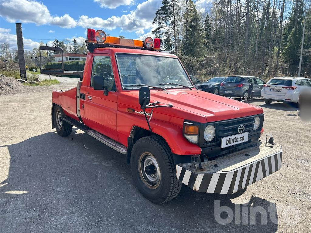 Garagebärgare / TOYOTA LAND CRUISER 70 P - Камион пътна помощ: снимка 3 Garagebärgare / TOYOTA LAND CRUISER 70 P - Камион пътна помощ: снимка 3