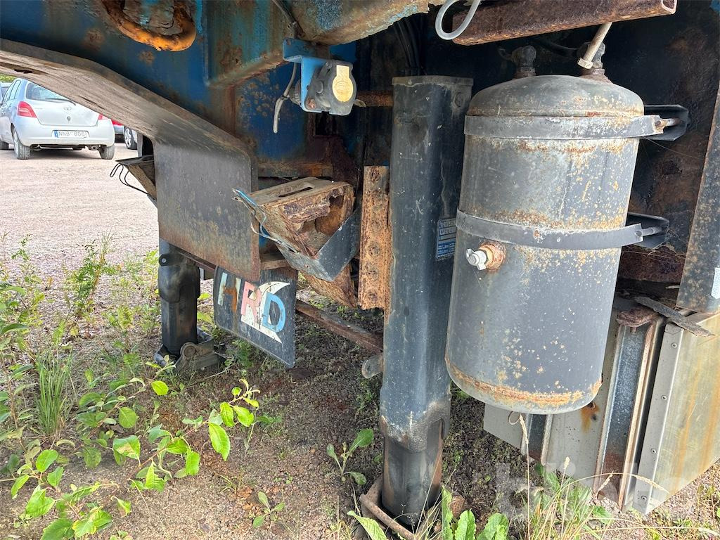 Бордово полуремарке/ Платформа HRD: снимка 50