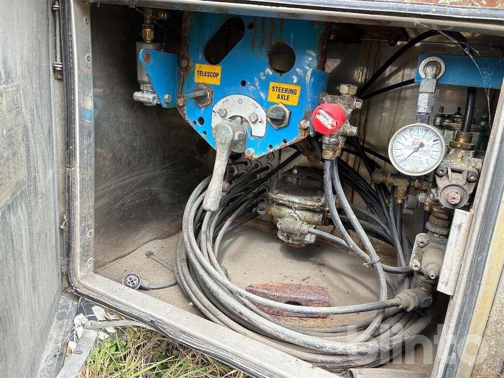 Бордово полуремарке/ Платформа HRD: снимка 38