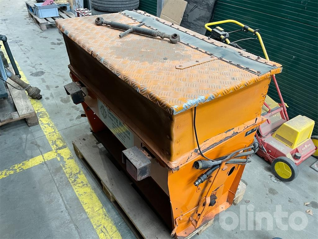 Трактор Holder C 30 (1992): снимка 24 Трактор Holder C 30 (1992): снимка 24