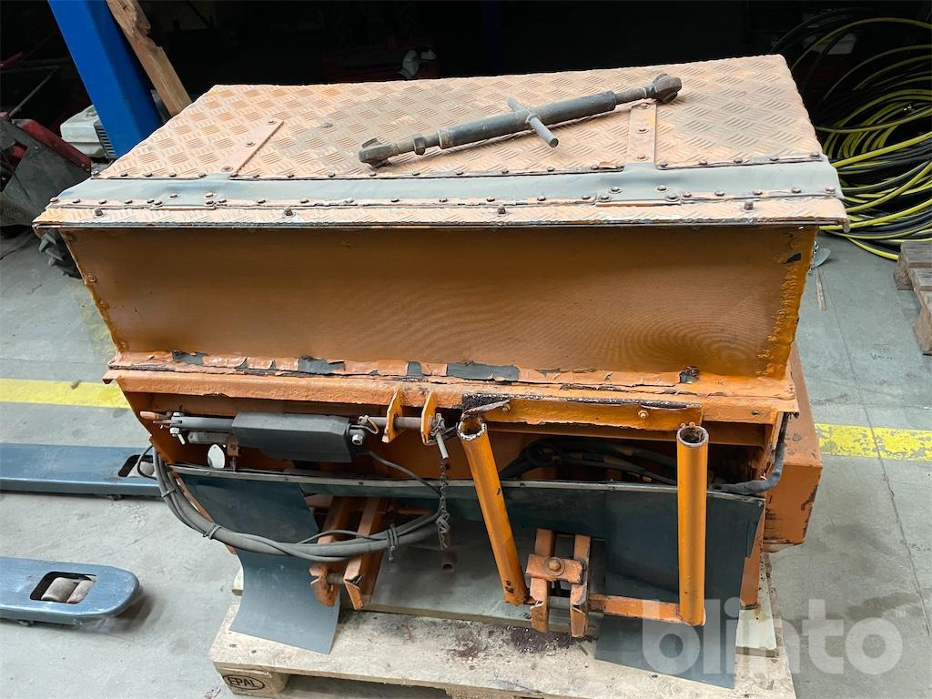 Трактор Holder C 30 (1992): снимка 27 Трактор Holder C 30 (1992): снимка 27