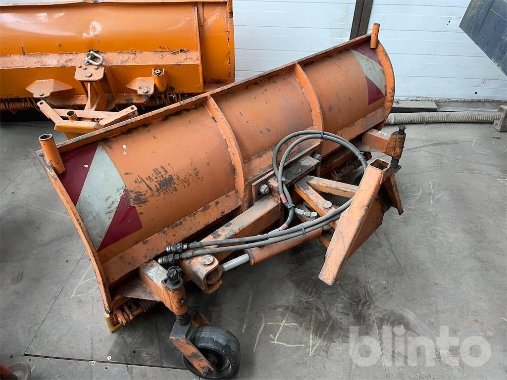 Трактор Holder C 30 (1992): снимка 19 Трактор Holder C 30 (1992): снимка 19