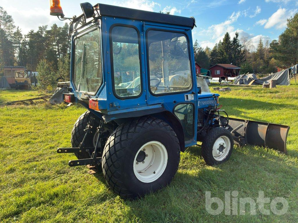 ISEKI 2220 - Трактор: снимка 5 ISEKI 2220 - Трактор: снимка 5