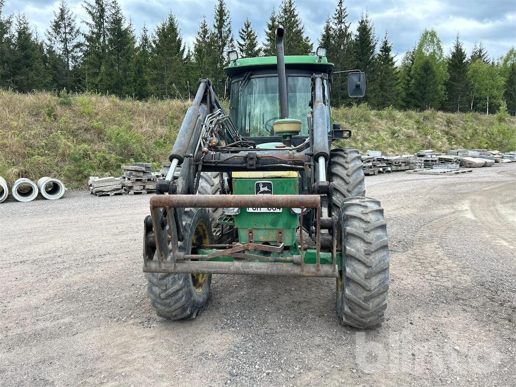 JOHN DEERE 2850 - Трактор: снимка 2 JOHN DEERE 2850 - Трактор: снимка 2