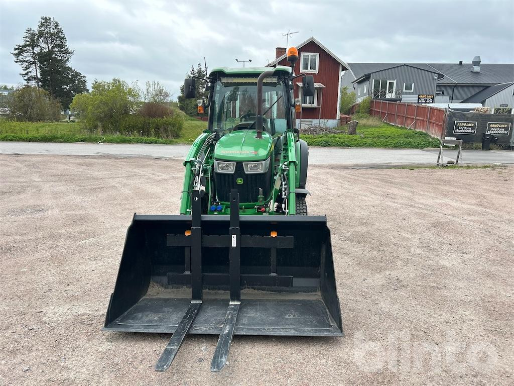 JOHN DEERE 320R - Трактор: снимка 2 JOHN DEERE 320R - Трактор: снимка 2