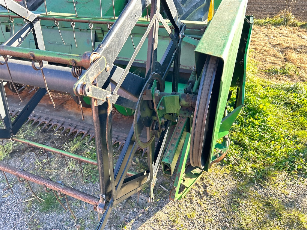 John Deere 1055 - Зърнокомбайн: снимка 5 John Deere 1055 - Зърнокомбайн: снимка 5