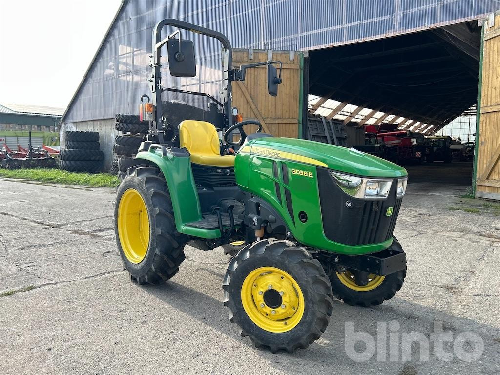 John Deere 3038E (Neufahrzeug, Bj. 2025) - Трактор: снимка 2 John Deere 3038E (Neufahrzeug, Bj. 2025) - Трактор: снимка 2