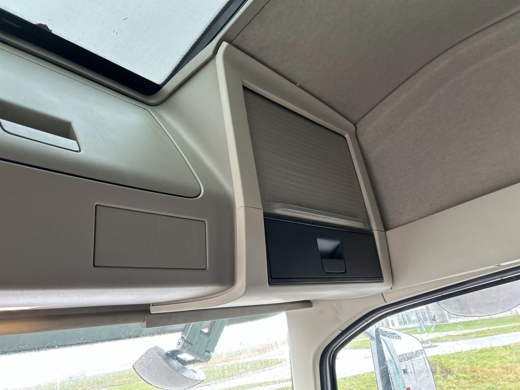 Камион VOLVO: снимка 26