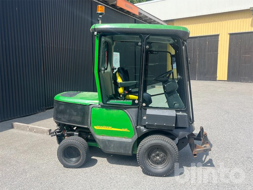 JohnDeere 1445 4WD - Комунална/ Специална техника: снимка 4 JohnDeere 1445 4WD - Комунална/ Специална техника: снимка 4