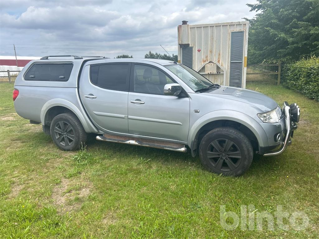 MITSUBISHI L200 - Лекотоварен автомобил: снимка 5 MITSUBISHI L200 - Лекотоварен автомобил: снимка 5