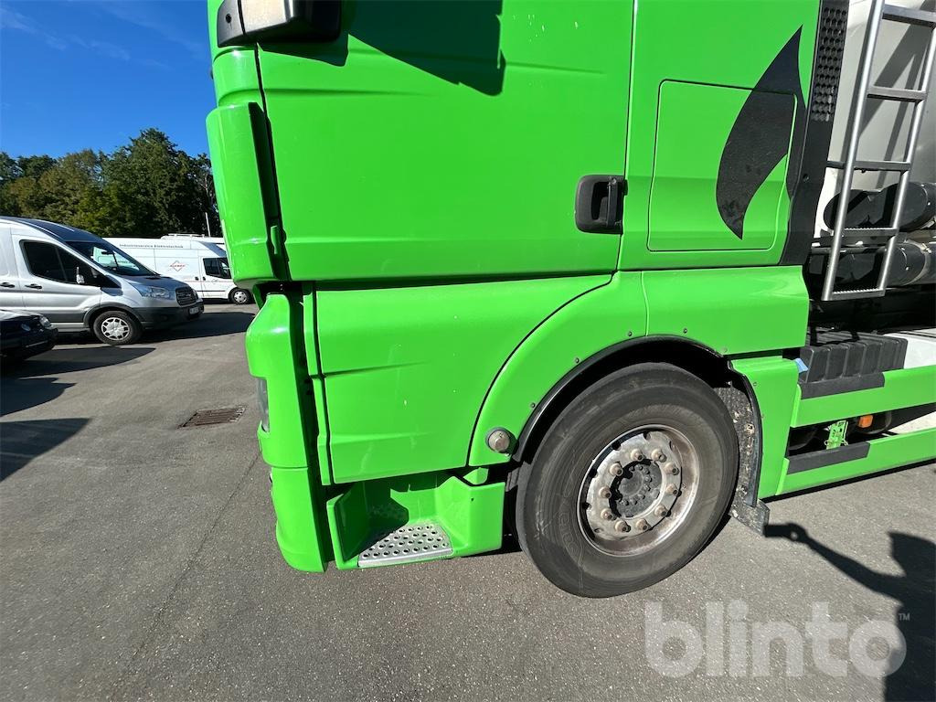 Камион цистерна MAN TGX: снимка 35