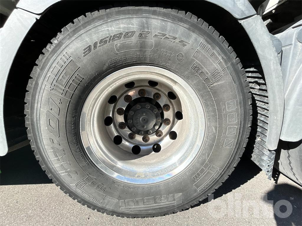Камион цистерна MAN TGX: снимка 50