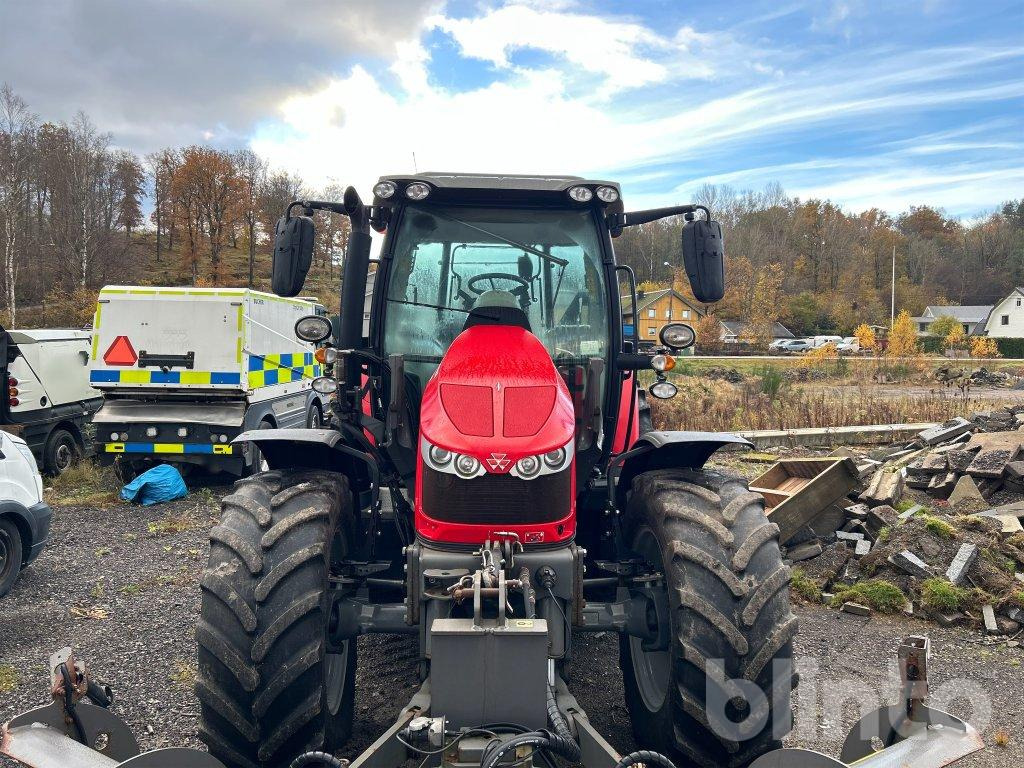 MASSEY FERGUSON 5710 S DYNA 4 - Трактор: снимка 2 MASSEY FERGUSON 5710 S DYNA 4 - Трактор: снимка 2