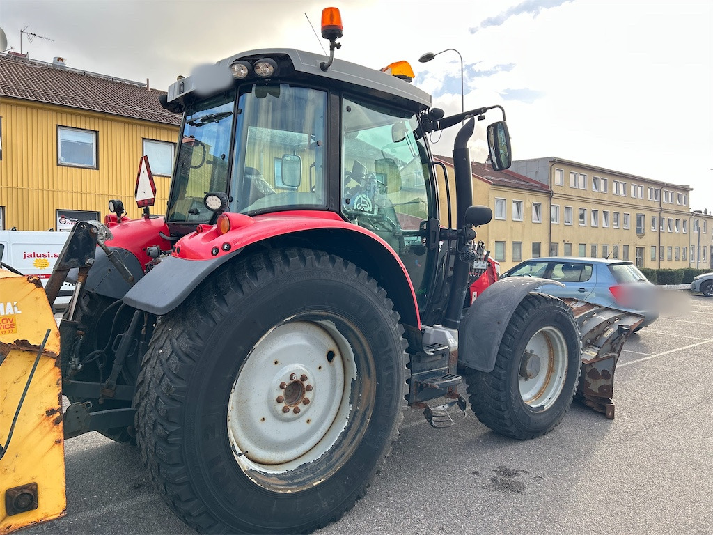 MASSEY FERGUSON 5713 SL DYNA-6 - Трактор: снимка 4 MASSEY FERGUSON 5713 SL DYNA-6 - Трактор: снимка 4