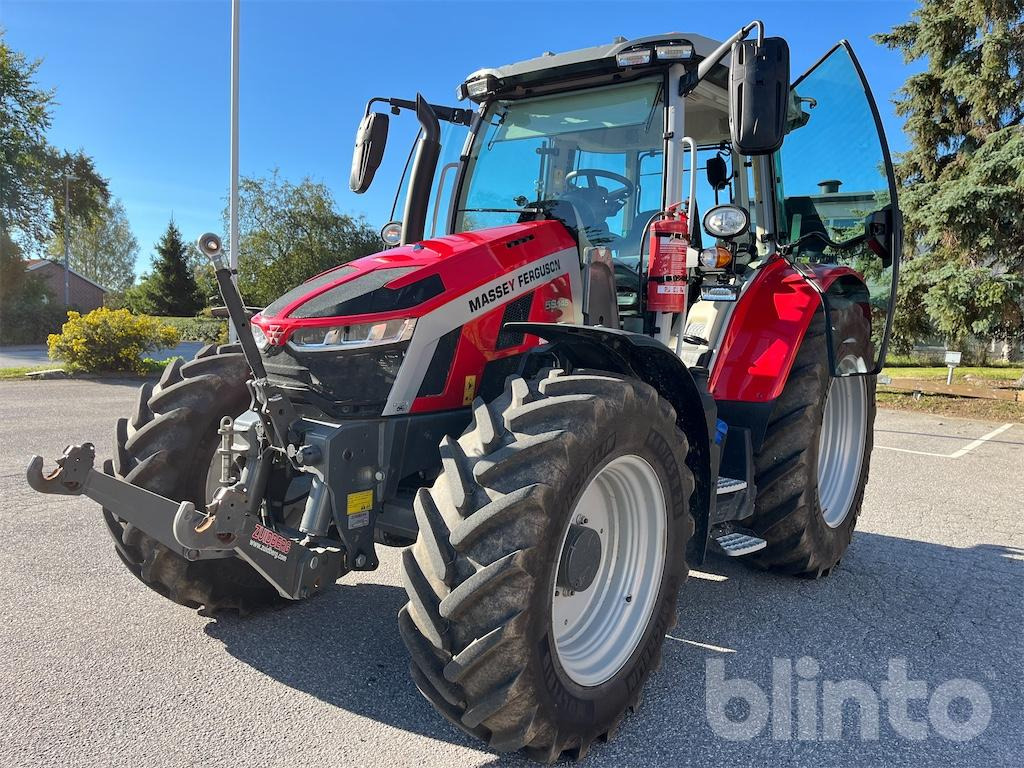 MASSEY FERGUSON MF 5S.145 - Трактор: снимка 1 MASSEY FERGUSON MF 5S.145 - Трактор: снимка 1