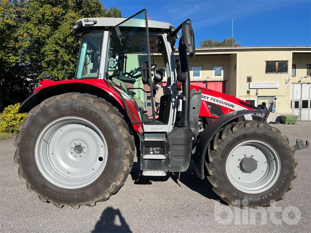 MASSEY FERGUSON MF 5S.145 - Трактор: снимка 4 MASSEY FERGUSON MF 5S.145 - Трактор: снимка 4