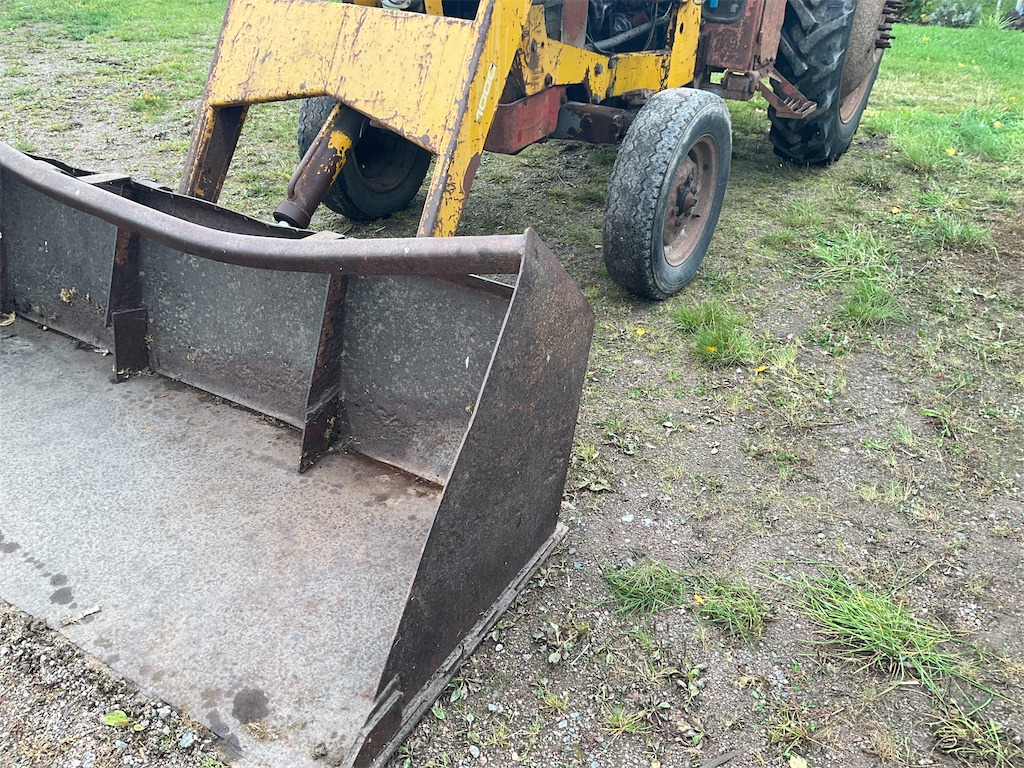 MASSEY-FERGUSSON 165 S - Трактор: снимка 5 MASSEY-FERGUSSON 165 S - Трактор: снимка 5