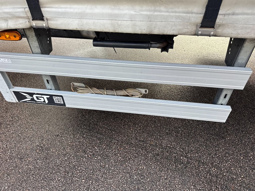 Камион с брезент MERCEDES-BENZ/GNIOTPOL: снимка 45 Камион с брезент MERCEDES-BENZ/GNIOTPOL: снимка 45